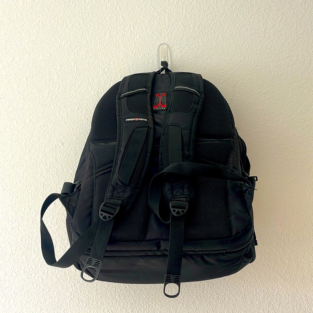 SwissGear ScanSmart Backpack - Picture 3 of 7